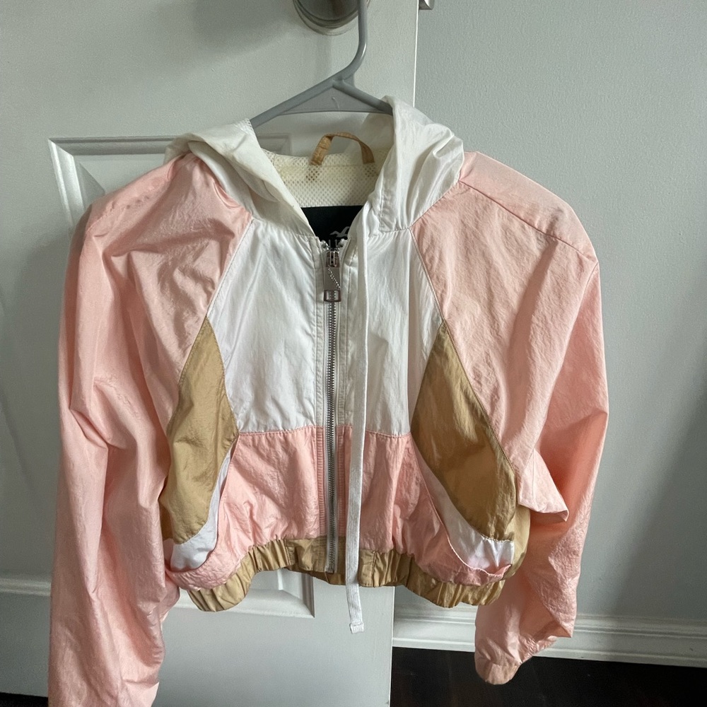 Hollister cropped windbreaker zip up size small